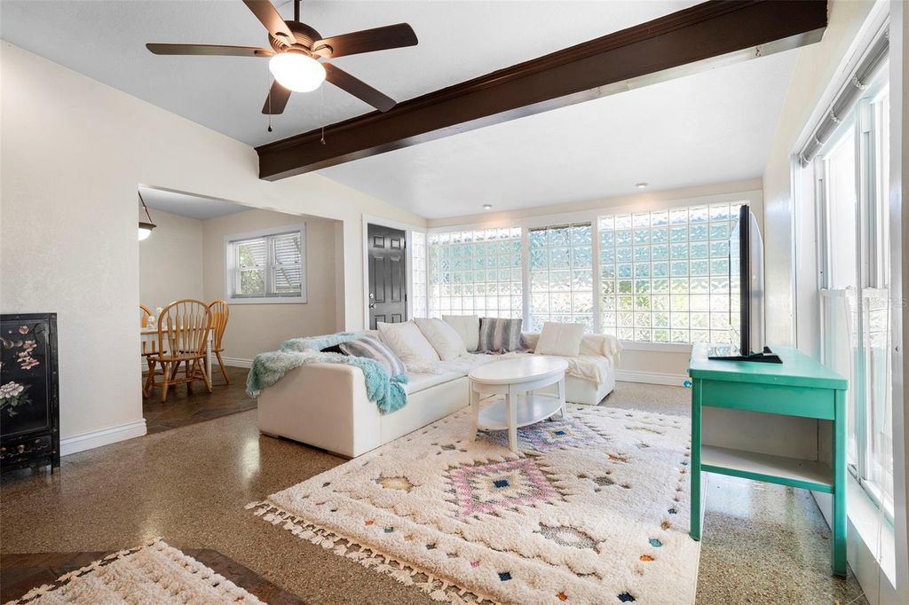 Image 19 of property listing at 205 E KENTUCKY AVENUE, Deland, FL 32724