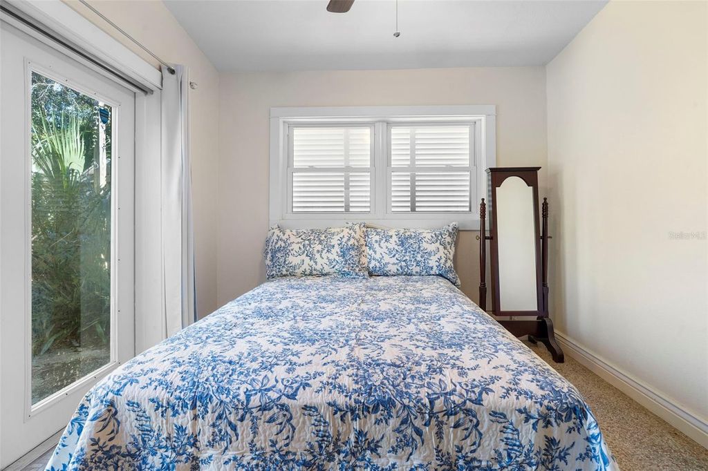 Image 36 of property listing at 205 E KENTUCKY AVENUE, Deland, FL 32724