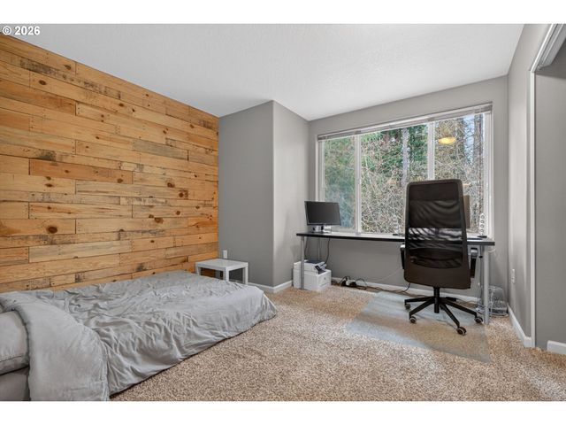 15430 Sw SPARROW Loop 102, Beaverton, OR 97007