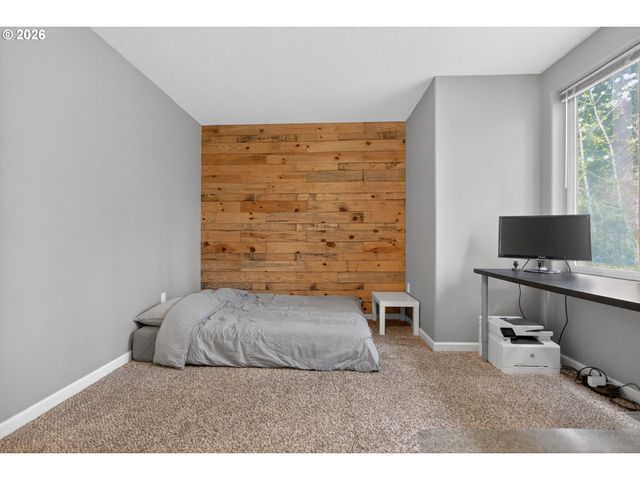 15430 Sw SPARROW Loop 102, Beaverton, OR 97007