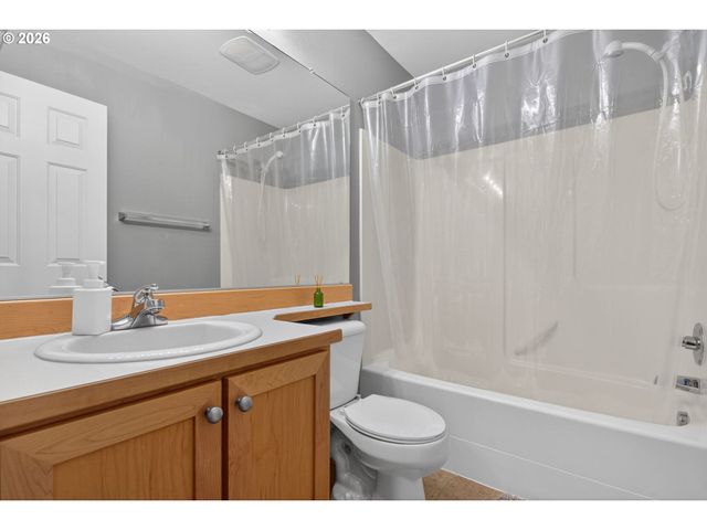 15430 Sw SPARROW Loop 102, Beaverton, OR 97007