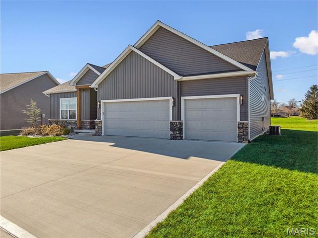 617 Tea Olive Boulevard, O'fallon, IL 62269