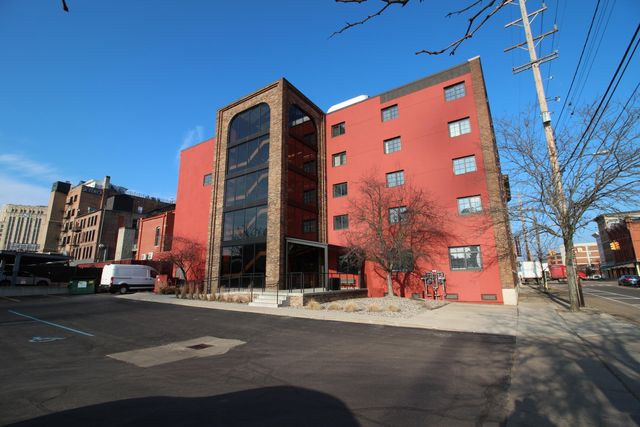 350 E Michigan Avenue Suite 435, Kalamazoo, MI 49007