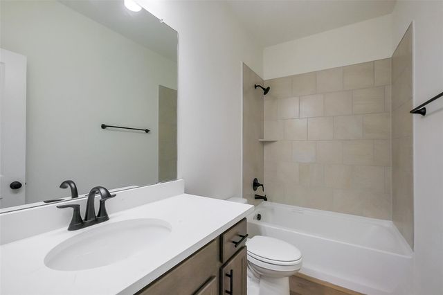 818 Countryside Glade Lane, Bonney, TX 77583