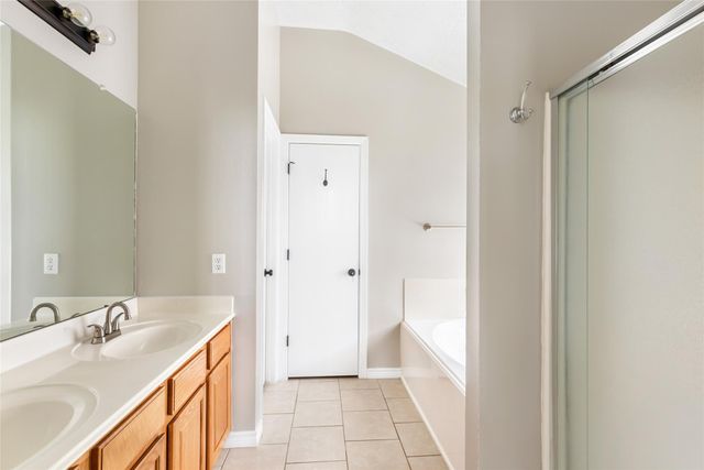 7507 Omaha Drive, Baytown, TX 77521