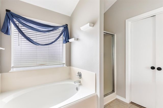 7507 Omaha Drive, Baytown, TX 77521