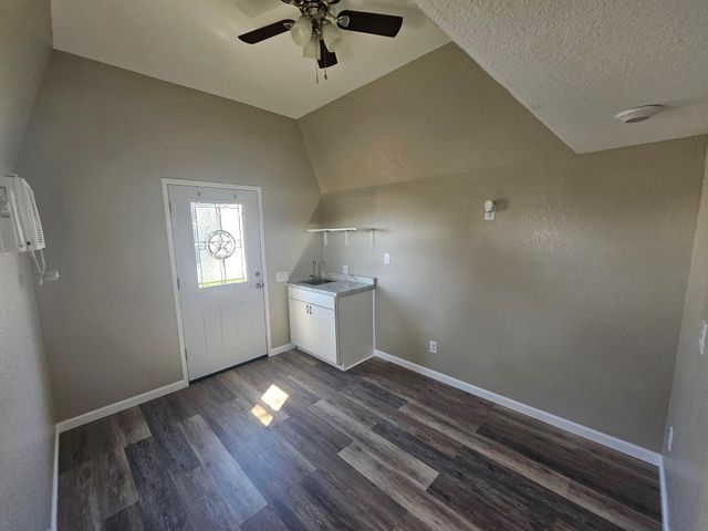 7507 Omaha Drive, Baytown, TX 77521