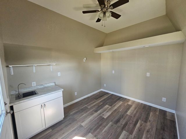 7507 Omaha Drive, Baytown, TX 77521