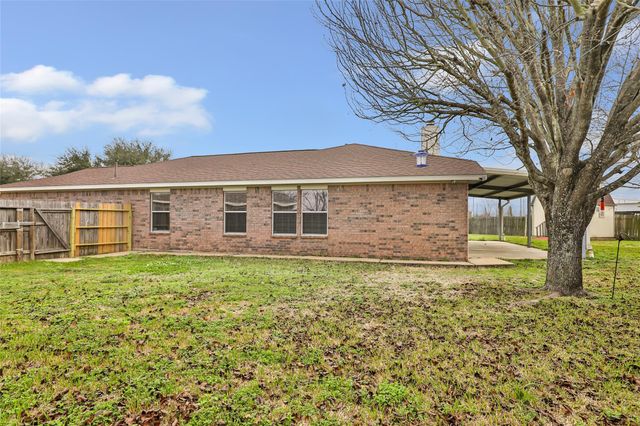 7507 Omaha Drive, Baytown, TX 77521