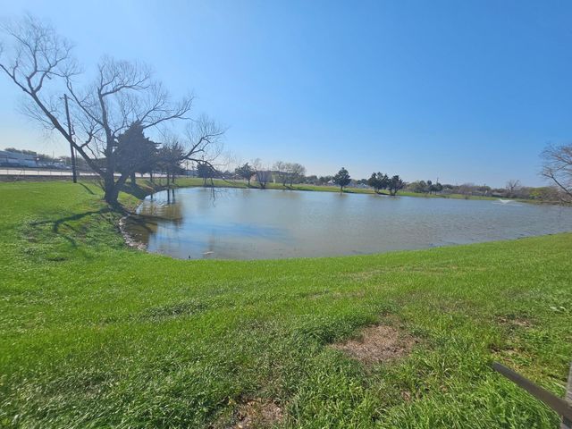 7507 Omaha Drive, Baytown, TX 77521