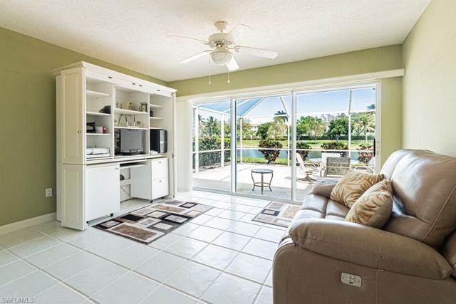 3153 Andorra CT, Naples, FL 34109