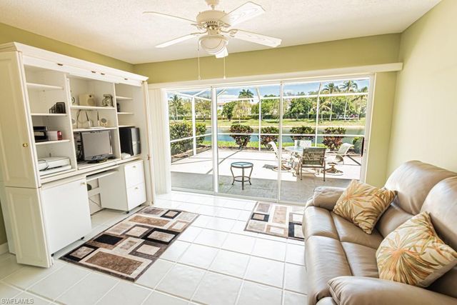 3153 Andorra CT, Naples, FL 34109