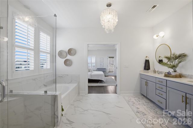 12516 Es Draper Drive, Huntersville, NC 28078