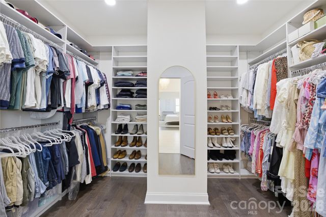 12516 Es Draper Drive, Huntersville, NC 28078