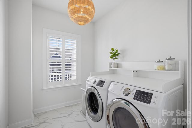 12516 Es Draper Drive, Huntersville, NC 28078