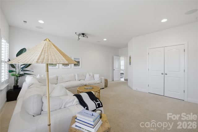 12516 Es Draper Drive, Huntersville, NC 28078