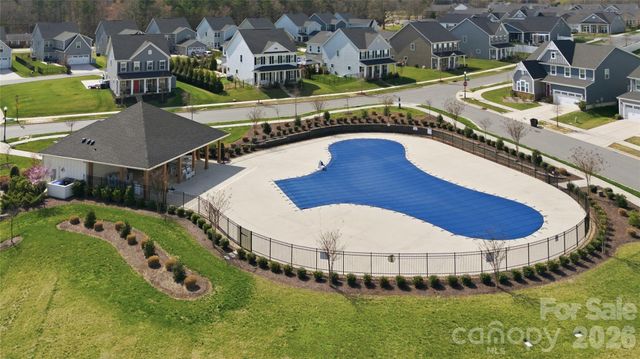 12516 Es Draper Drive, Huntersville, NC 28078