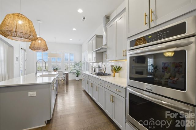 12516 Es Draper Drive, Huntersville, NC 28078