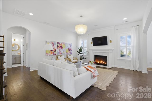 12516 Es Draper Drive, Huntersville, NC 28078