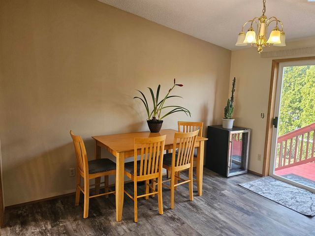 623 Lonetree Lane, Richland, WA 99352