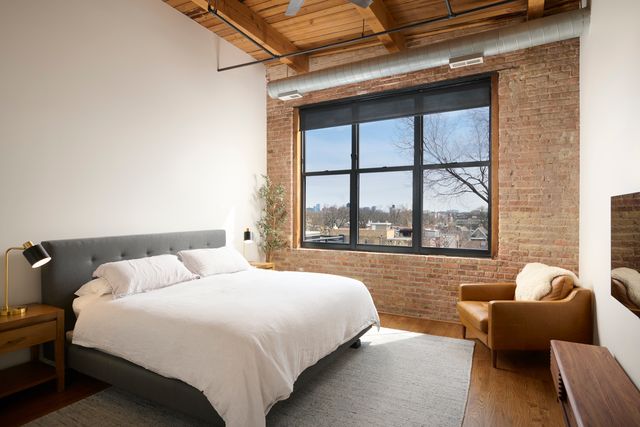 1750 N Wolcott Avenue 405, Chicago, IL 60622