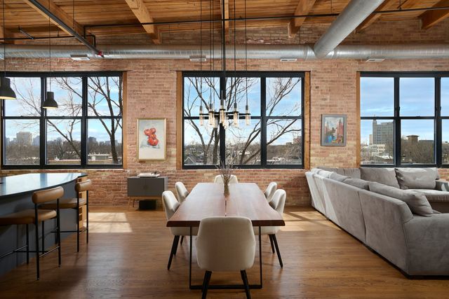 1750 N Wolcott Avenue 405, Chicago, IL 60622