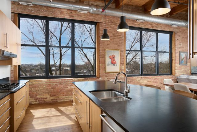 1750 N Wolcott Avenue 405, Chicago, IL 60622