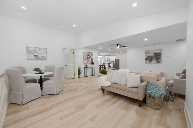 2343 S Crest St, Wichita, KS 67207