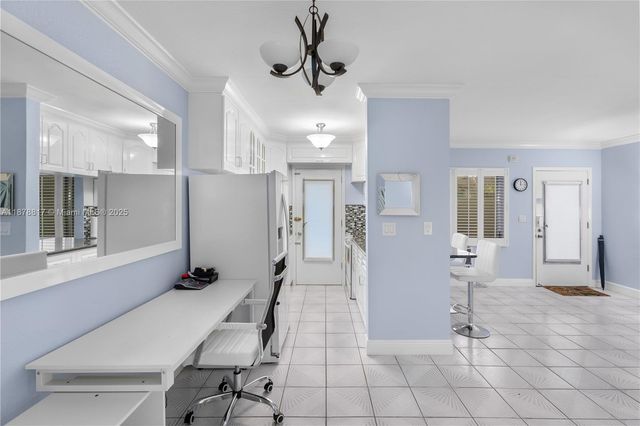 350 Collins Ave 103, Miami Beach, FL 33139