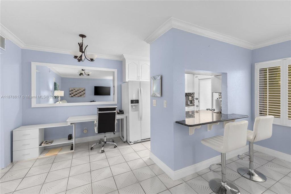 350 Collins Ave 103, Miami Beach, FL 33139