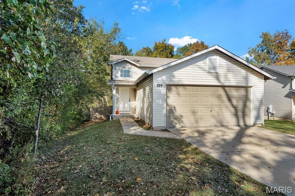 228 Sorrento Lane, Wentzville, MO 63385
