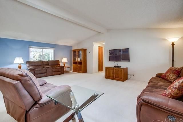 525 W El Norte Parkway 10, Escondido, CA 92026