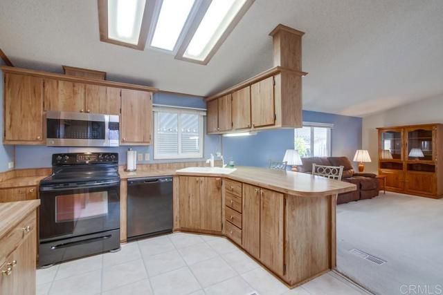 525 W El Norte Parkway 10, Escondido, CA 92026