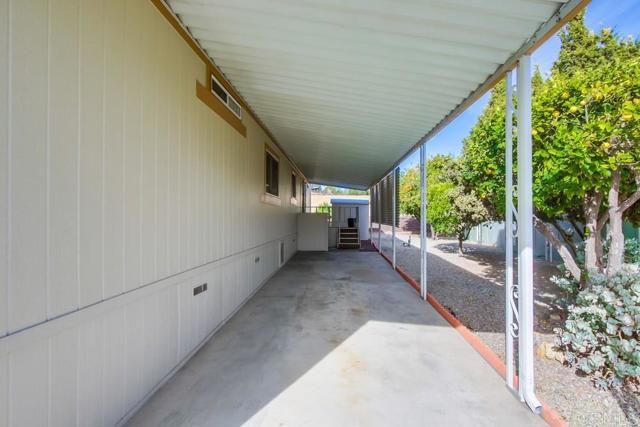 525 W El Norte Parkway 10, Escondido, CA 92026