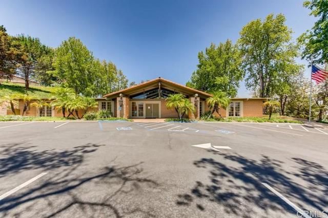 525 W El Norte Parkway 10, Escondido, CA 92026