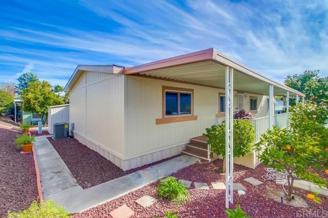 525 W El Norte Parkway 10, Escondido, CA 92026