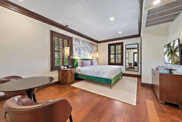 301 Australian Avenue 301, Palm Beach, FL 33480