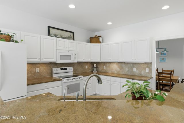 3543 Beaver Creek Drive SE, Southport, NC 28461