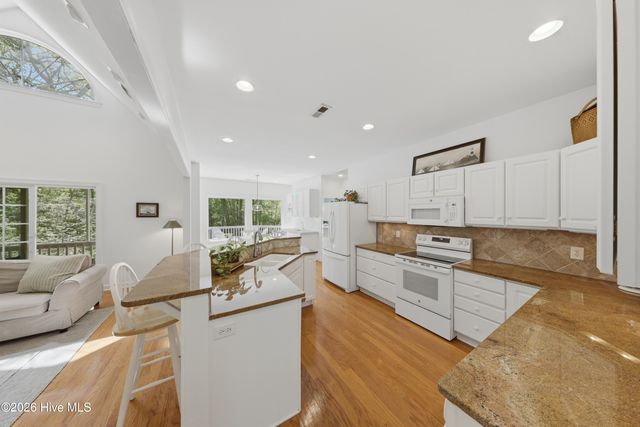 3543 Beaver Creek Drive SE, Southport, NC 28461