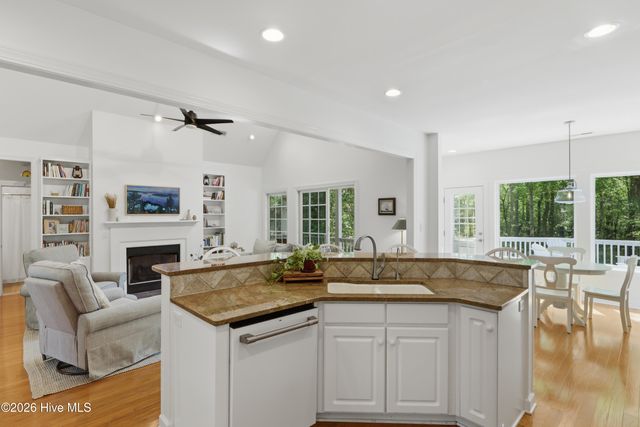 3543 Beaver Creek Drive SE, Southport, NC 28461