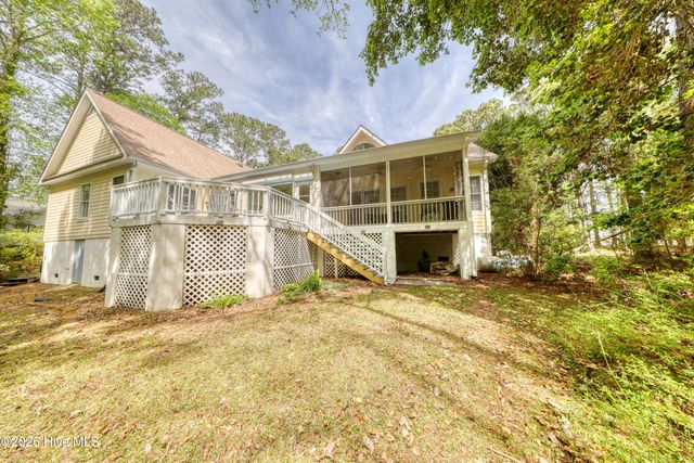 3543 Beaver Creek Drive SE, Southport, NC 28461