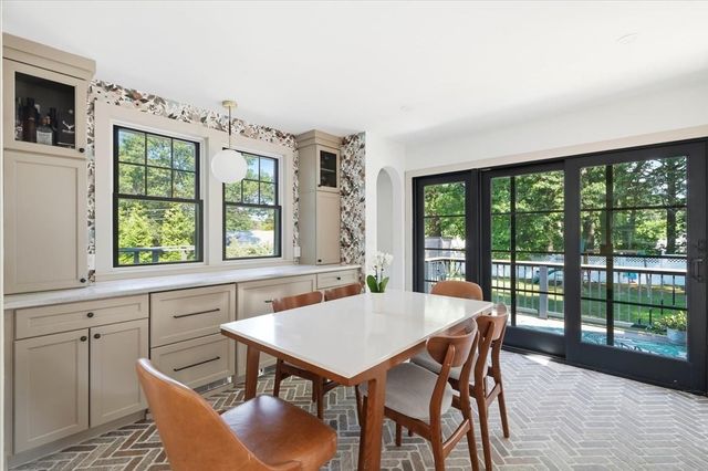 2 Hazelwood Dr, Hingham, MA 02043
