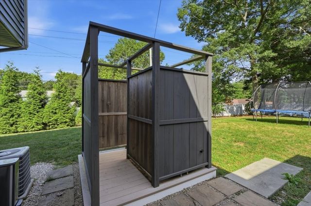 2 Hazelwood Dr, Hingham, MA 02043