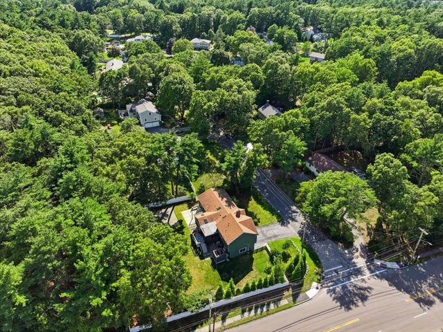 2 Hazelwood Dr, Hingham, MA 02043