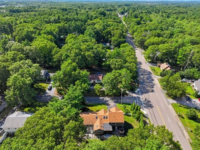 2 Hazelwood Dr, Hingham, MA 02043