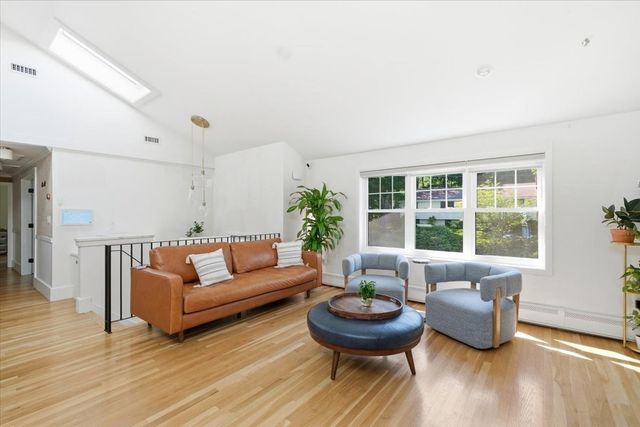 2 Hazelwood Dr, Hingham, MA 02043
