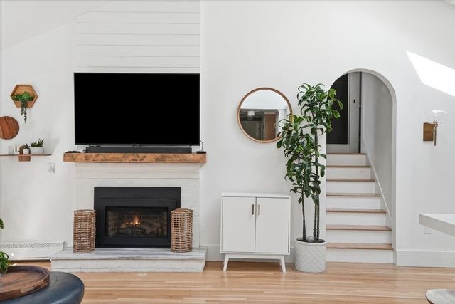 2 Hazelwood Dr, Hingham, MA 02043