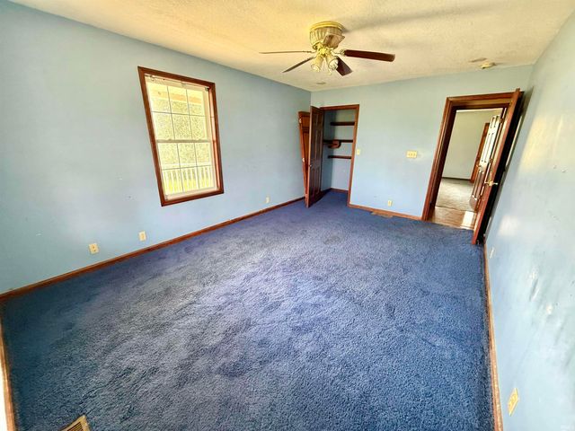 7360 S 1150 E, Upland, IN 46989