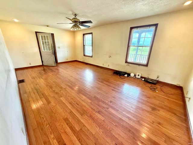 7360 S 1150 E, Upland, IN 46989