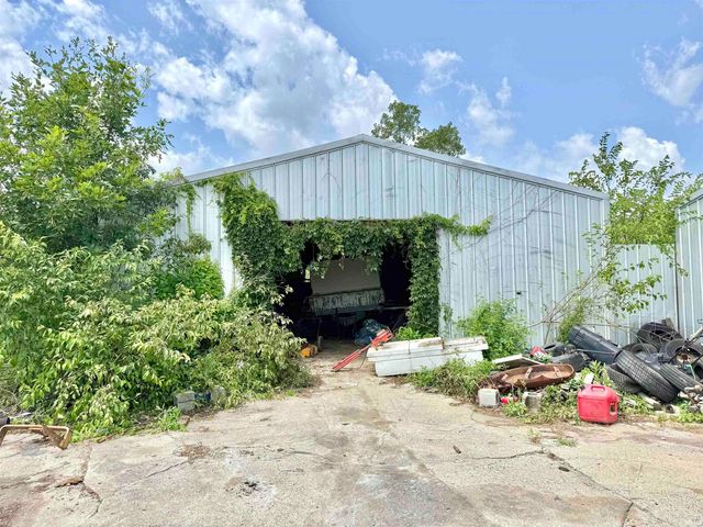 7360 S 1150 E, Upland, IN 46989